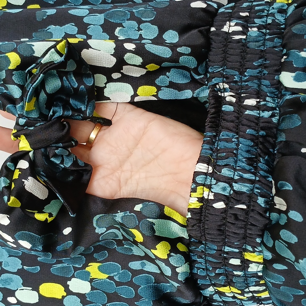 Torrid Black Surplice Long Sleeve Top With Green Dot Print Size 3X Bow Back - Picture 5 of 8
